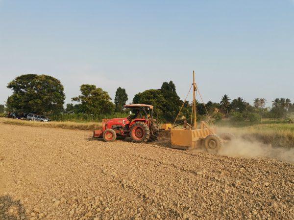 ปรับหน้าดินด้วย Laser Land Leveling ก่อนทำนาเปียกสลับแห้ง